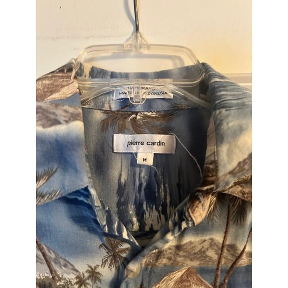 GUC Pierre Cardin 100% Rayon Tropical Print Shirt Size Medium - Picture 3 of 4